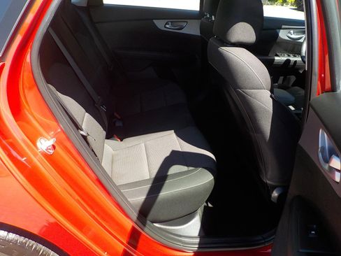 Used 2023 Kia Forte LXS w/ LXS Technology Package image 12