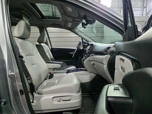 Used 2021 Honda Pilot Touring image 15