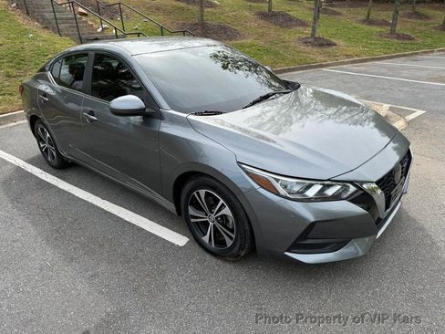 Used 2021 Nissan Sentra SV image 3