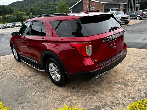 Used 2020 Ford Explorer XLT w/ Equipment Group 202A AWD/4WD image 7