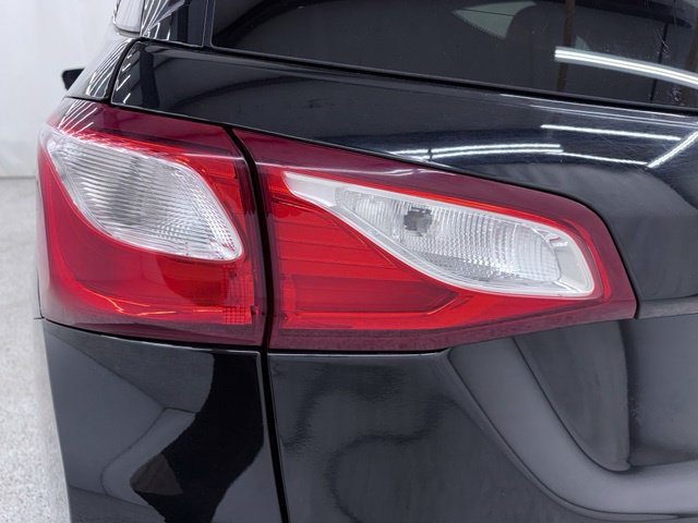 Used 2020 Chevrolet Equinox Premier w/ Premier Redline Edition AWD/4WD image 10