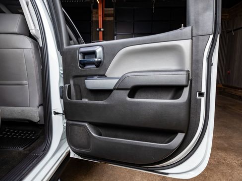 Used 2016 Chevrolet Silverado 1500 LTZ Z71 image 36