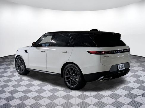 New 2026 Land Rover Range Rover Sport SE AWD/4WD image 3