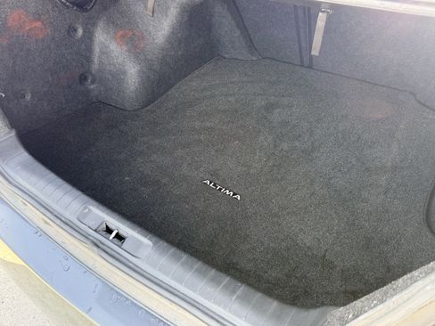 Used 2013 Nissan Altima 2.5 SV image 31