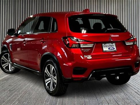 Used 2022 Mitsubishi Outlander Sport SE image 12