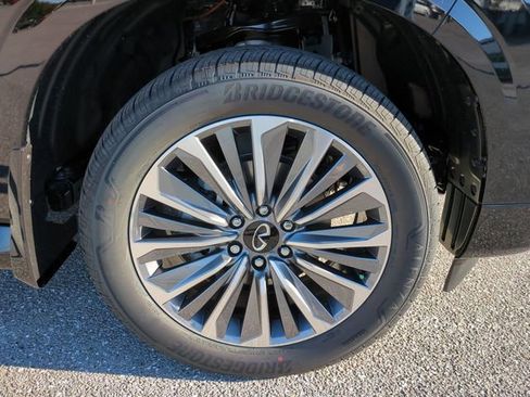 New 2026 INFINITI QX80 Luxe w/ Cargo Package image 10