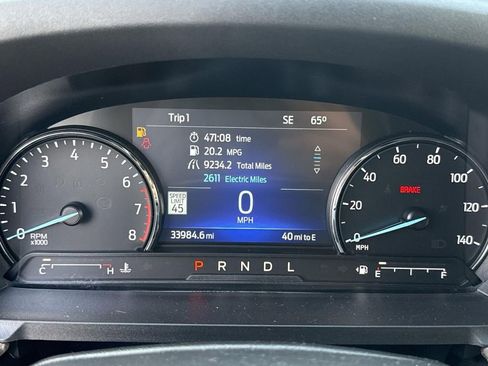 Used 2022 Ford Explorer Limited w/ Hybrid Equipment Group 310A RWD image 10
