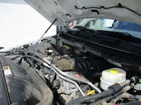 Used 2016 RAM 3500 Tradesman image 23