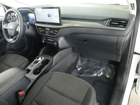 Used 2023 Ford Escape Active w/ Tech Pack #1 FWD image 17