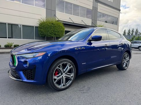 Used 2019 Maserati Levante GranSport AWD/4WD image 5