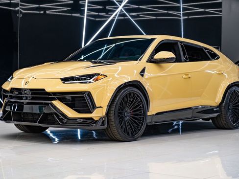 Used 2023 Lamborghini Urus Performante AWD/4WD image 3