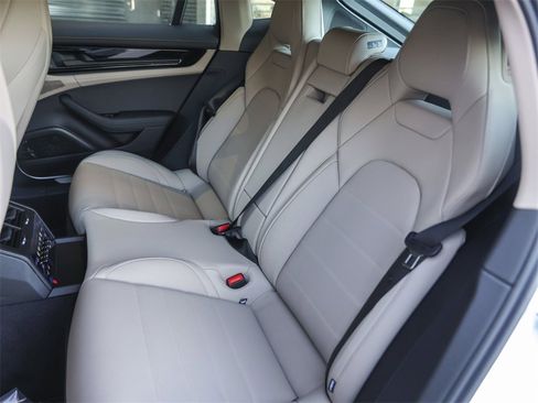New 2026 Porsche Panamera 4 image 31
