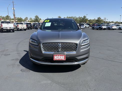 Used 2022 Lincoln Nautilus Reserve FWD image 4
