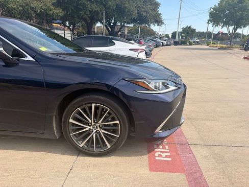 Used 2025 Lexus ES 300h w/ Premium Package FWD image 14