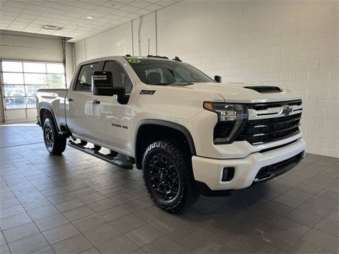 Used 2024 Chevrolet Silverado 2500 LT w/ Z71 Sport Edition image 6