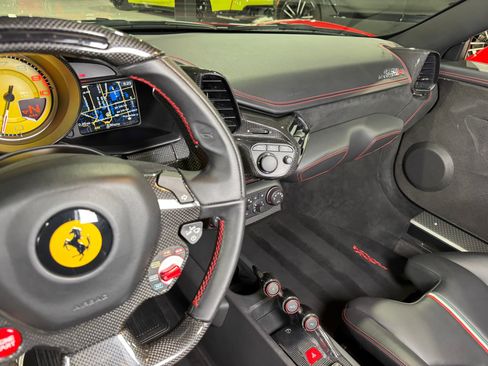Used 2015 Ferrari 458 Speciale A image 33