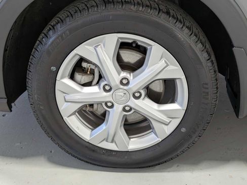 Certified 2023 Honda HR-V LX image 3