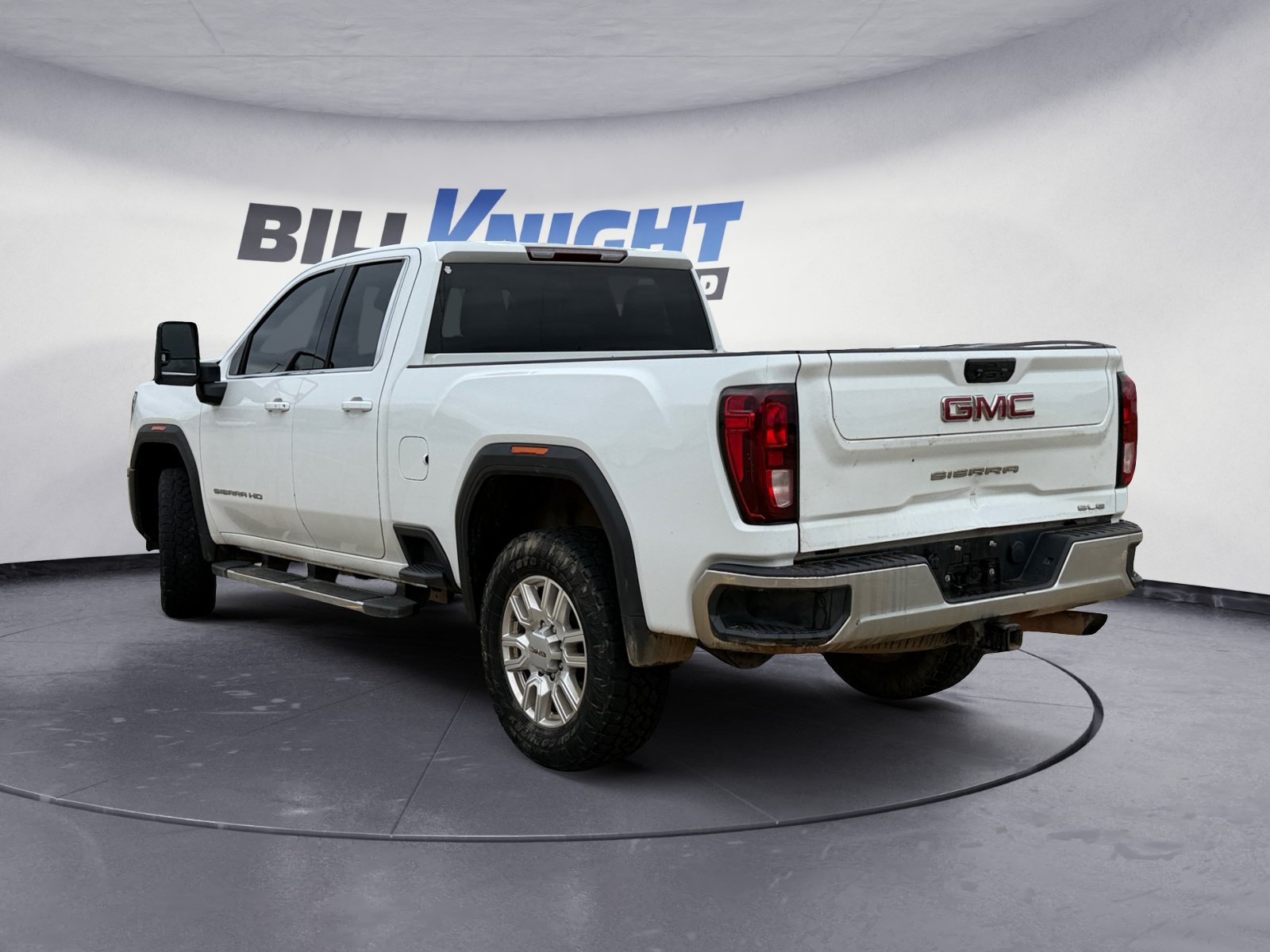 Used 2024 GMC Sierra 2500 SLE w/ SLE Value Package; AWD/4WD image 3