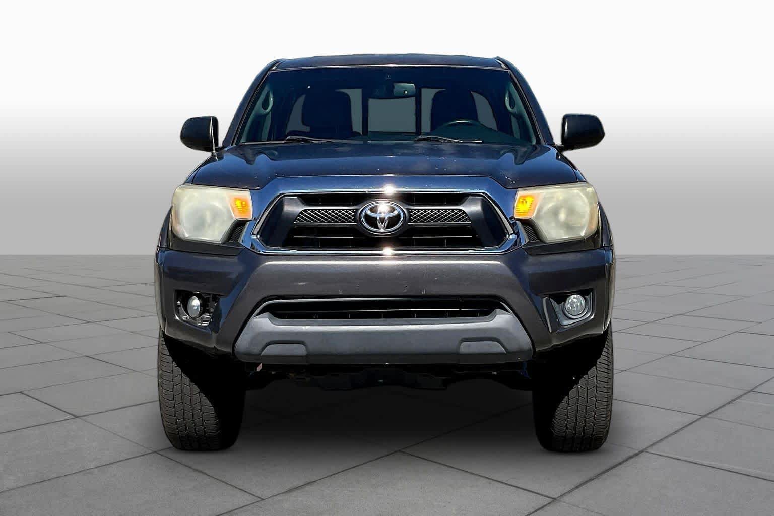 Used 2012 Toyota Tacoma PreRunner w/ SR5 Pkg RWD image 3