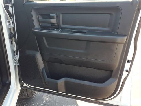 Used 2024 RAM 3500 Tradesman w/ Chrome Appearance Group AWD/4WD image 21