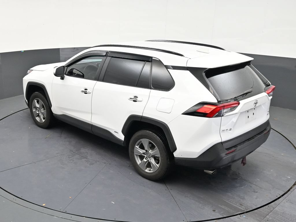 Used 2025 Toyota RAV4 XLE w/ Weather Package AWD/4WD image 14