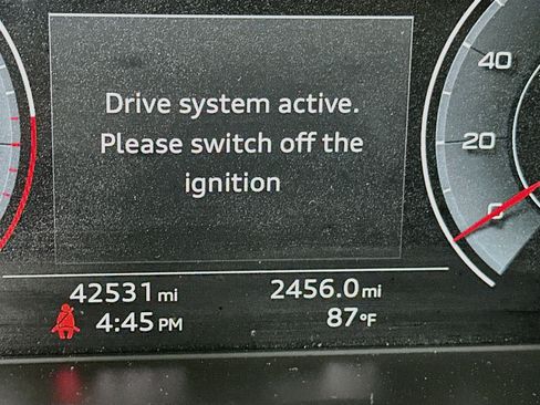 Used 2025 Audi Q5 2.0T Premium AWD/4WD image 19