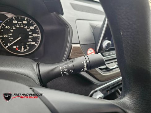 Used 2025 Nissan Altima 2.5 SV FWD image 21