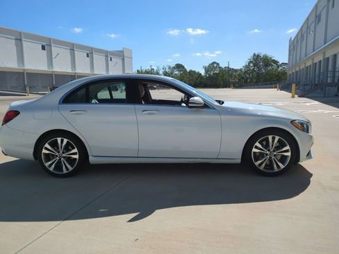 Used 2018 Mercedes-Benz C 300 Sedan image 4
