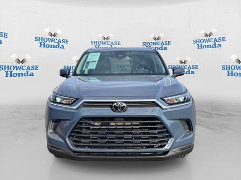 Used 2024 Toyota Grand Highlander FWD image 6