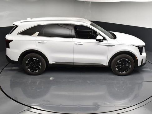 Used 2026 Kia Sorento S FWD image 47