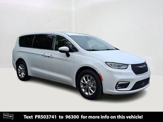 Used 2023 Chrysler Pacifica Touring-L AWD/4WD video 1