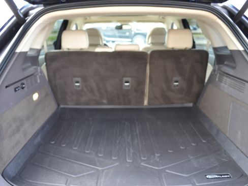 Used 2017 Lincoln MKX Reserve w/ Lincoln MKX Climate Package image 8