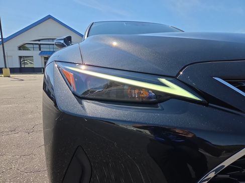 Used 2025 Lexus IS 300 w/ Premium Package RWD image 27
