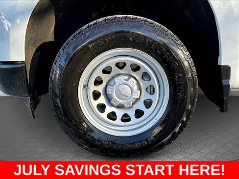 Used 2025 Chevrolet Silverado 1500 W/T w/ WT Value Package AWD/4WD image 43