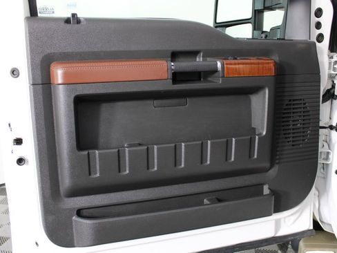 Used 2014 Ford F350 King Ranch w/ Snow Plow Prep Package image 17