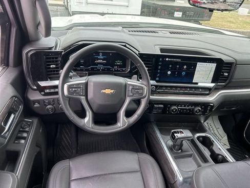Used 2025 Chevrolet Silverado 1500 LTZ w/ LTZ Premium Package image 27
