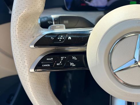 Used 2021 Mercedes-Benz E 450 Cabriolet image 37