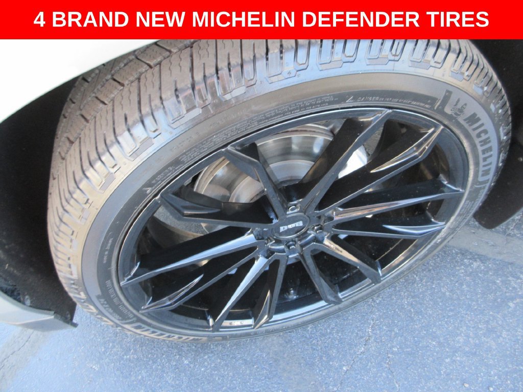 Used 2023 GMC Yukon Denali w/ Max Trailering Package AWD/4WD image 4