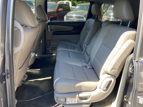 Used 2016 Honda Odyssey EX-L image 17