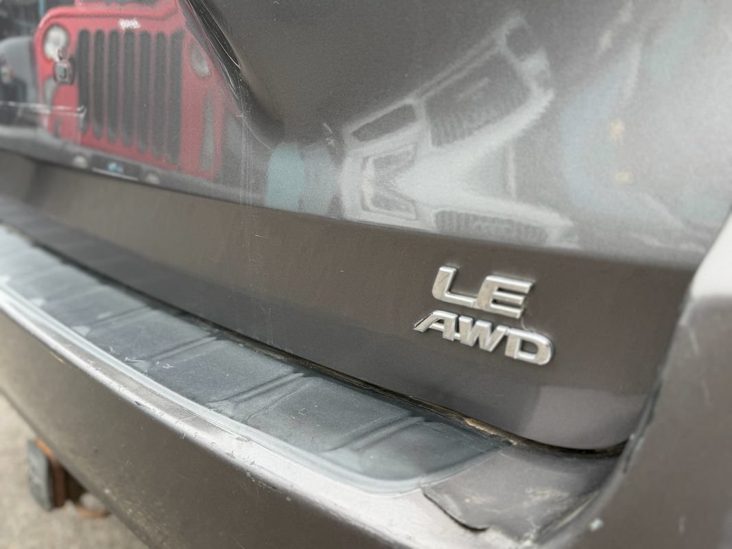 Used 2013 Toyota Sienna LE w/ Towing Pkg AWD/4WD image 32