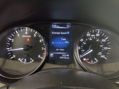 Used 2018 Nissan Rogue Sport SL w/ SL Premium Package FWD image 23
