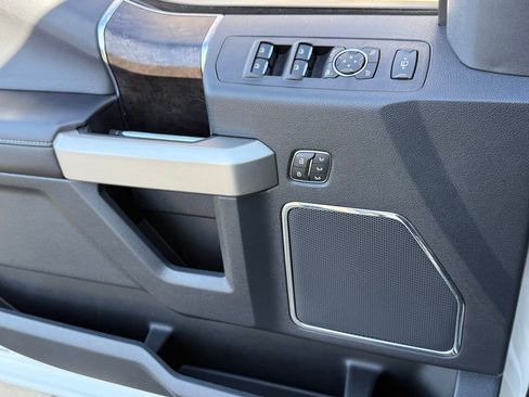 Used 2022 Ford F350 Lariat w/ Tremor Off-Road Package image 39