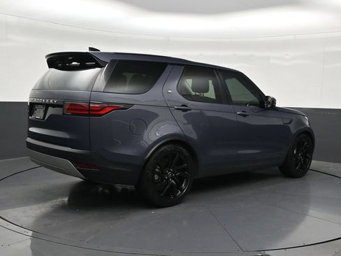 Used 2024 Land Rover Discovery S AWD/4WD image 5