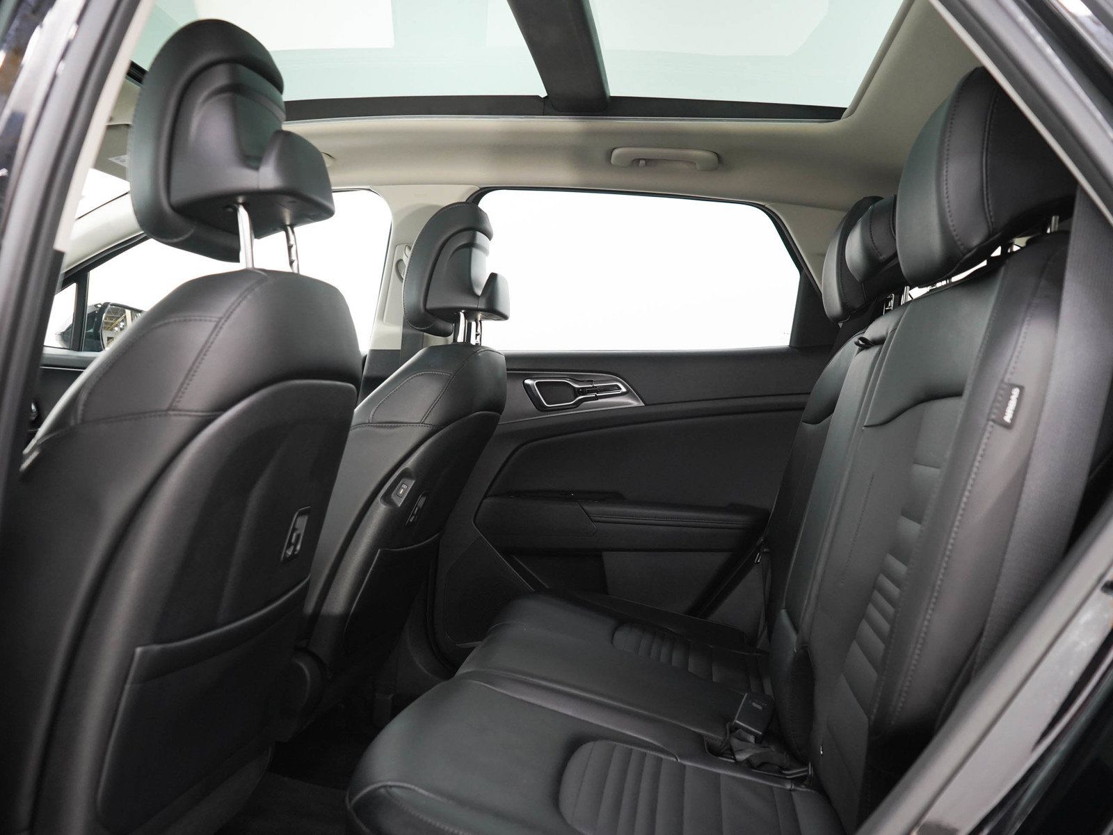 Used 2024 Kia Sportage SX AWD/4WD image 15
