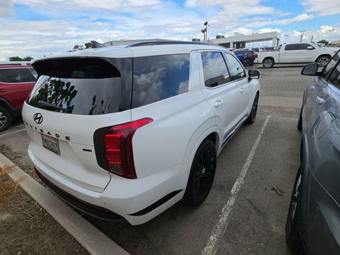 Used 2024 Hyundai Palisade Calligraphy image 6