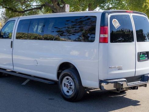 Used 2015 GMC Savana 3500 LS w/ Chrome Appearance Package image 7