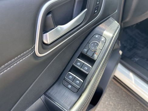 Used 2021 Nissan Rogue SL AWD/4WD image 16