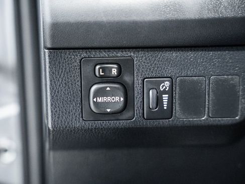 Used 2016 Toyota RAV4 LE image 34