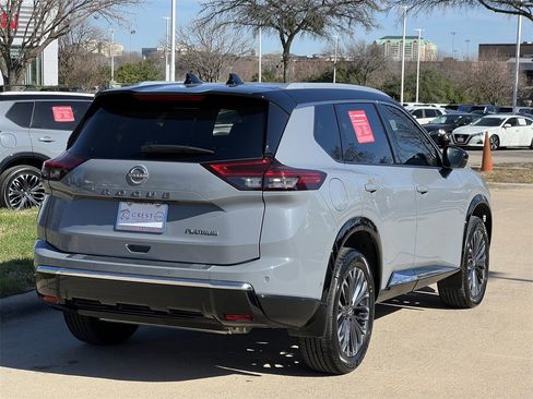 Certified 2025 Nissan Rogue Platinum w/ Tech Package image 4