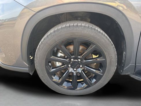 Certified 2023 Toyota Highlander LE image 40